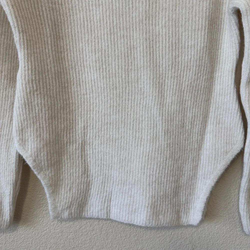 MNG Mock Neck Cream Sweater Sz‎ L